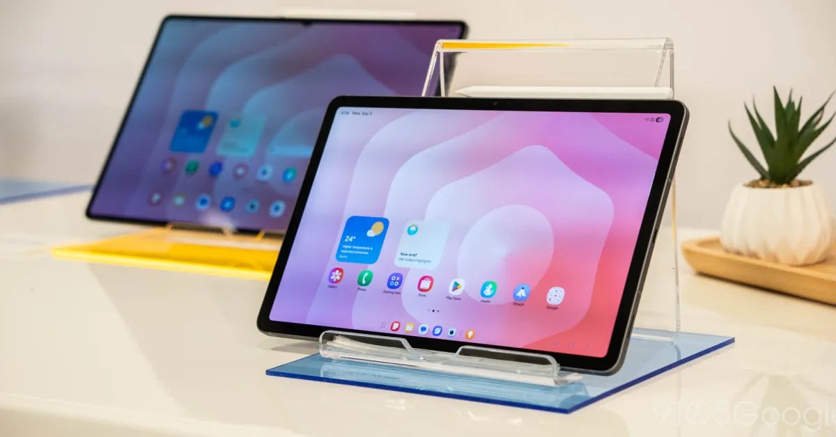 b24_samsung-tizerit-android-xr-ochki-galaxy-